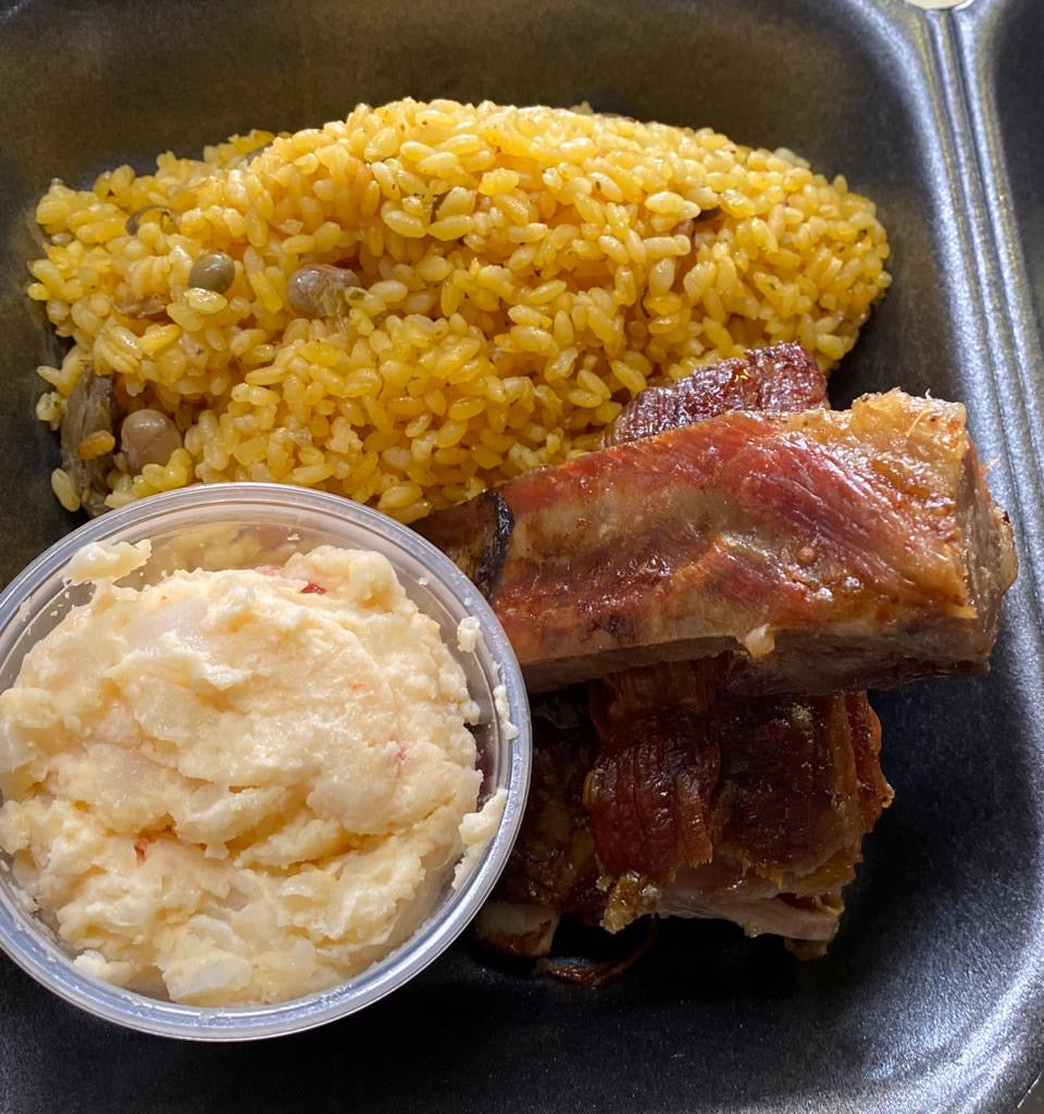 Costillas BBQ + Arroz + Complemento